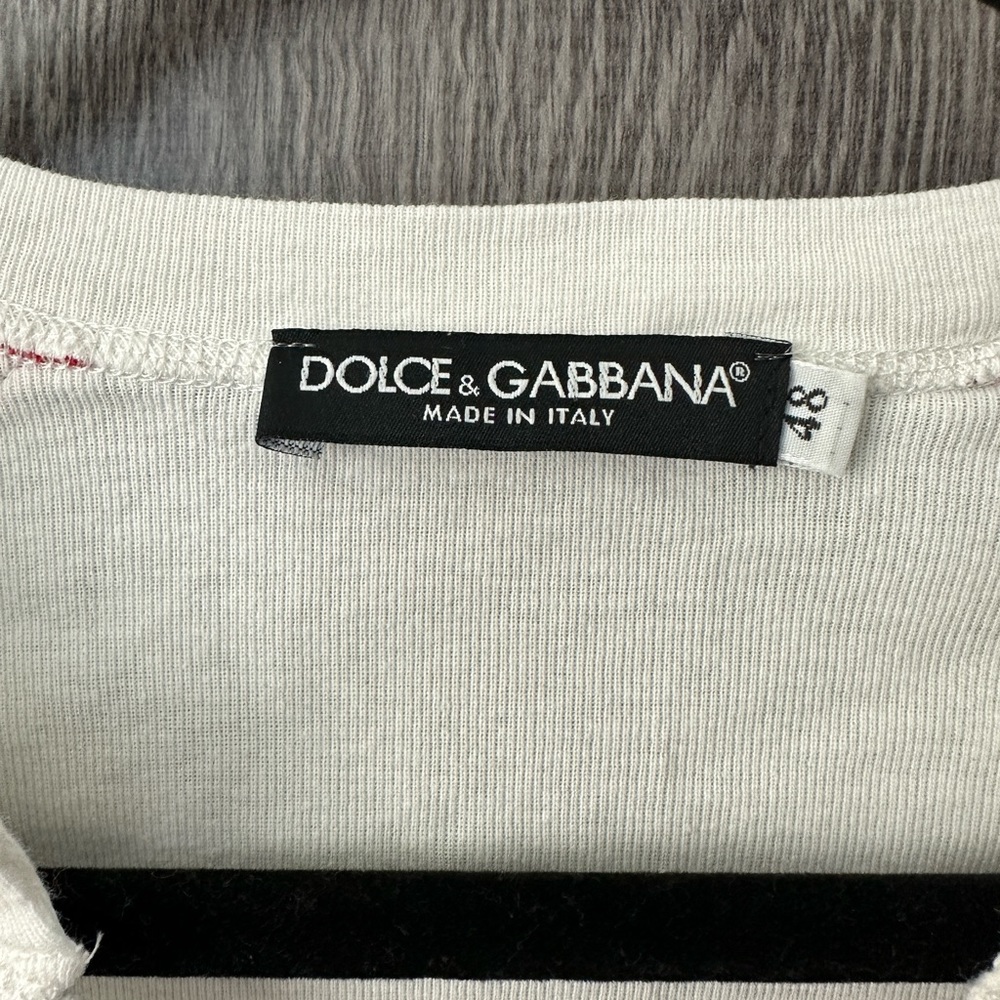Like New Vintage Authentic Dolce & Gabbana v-neck tee - Picture 3 of 5
